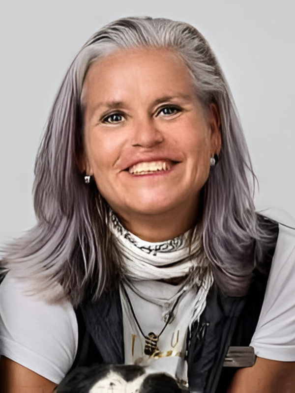 Vivienne Lynn Maguire